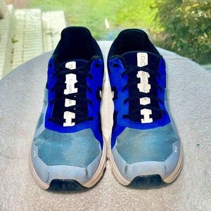 Women's Blue On Clouds Size 9